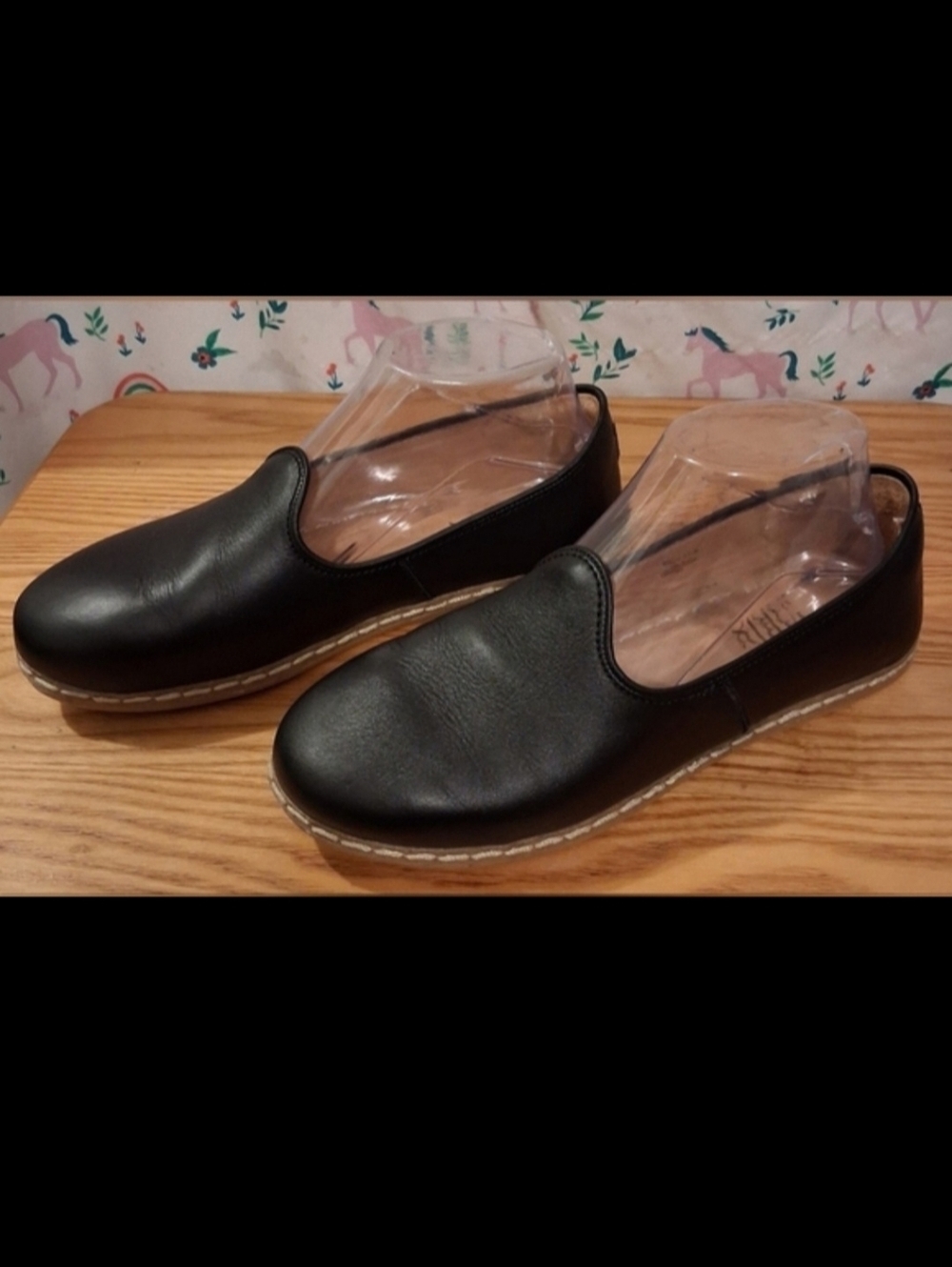 EUC Charix Black Leather Handmade Artisnal Causal Slide Flat Loafer Shoe SZ 5